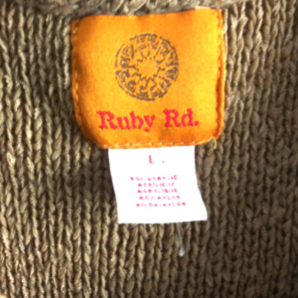 Ruby Rd. Beaded Neck Knit Shell Top - image 4